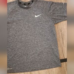 Nike Men's Heathered Gray Short Sleeve Dri Fit Swim Tee Size M